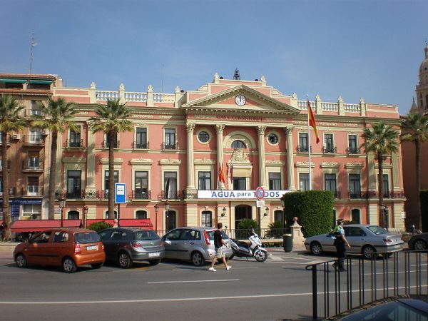 Vista del Ayuntamiento de Murcia